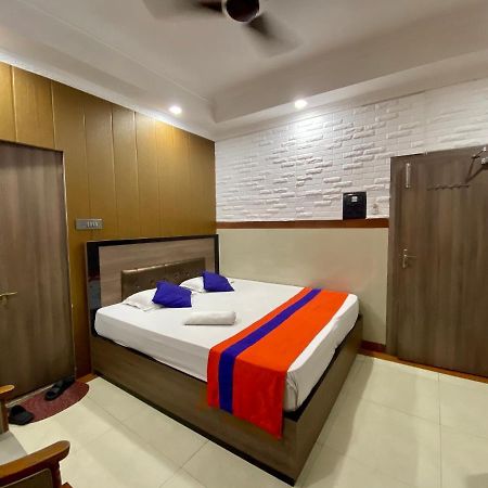 Vinayak Guest House コルカタ エクステリア 写真